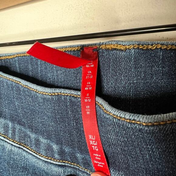 Spanx Midnight Pull On Flare Jeans Size XL - Picture 4 of 5